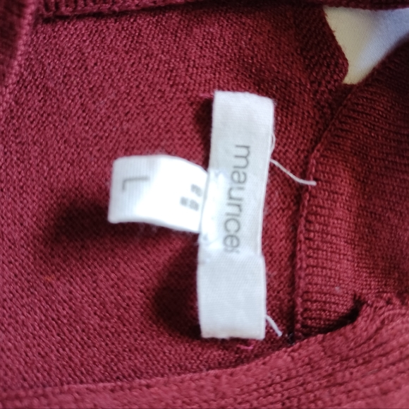 Size Large Maurices fitted sweater - Picture 2 of 4